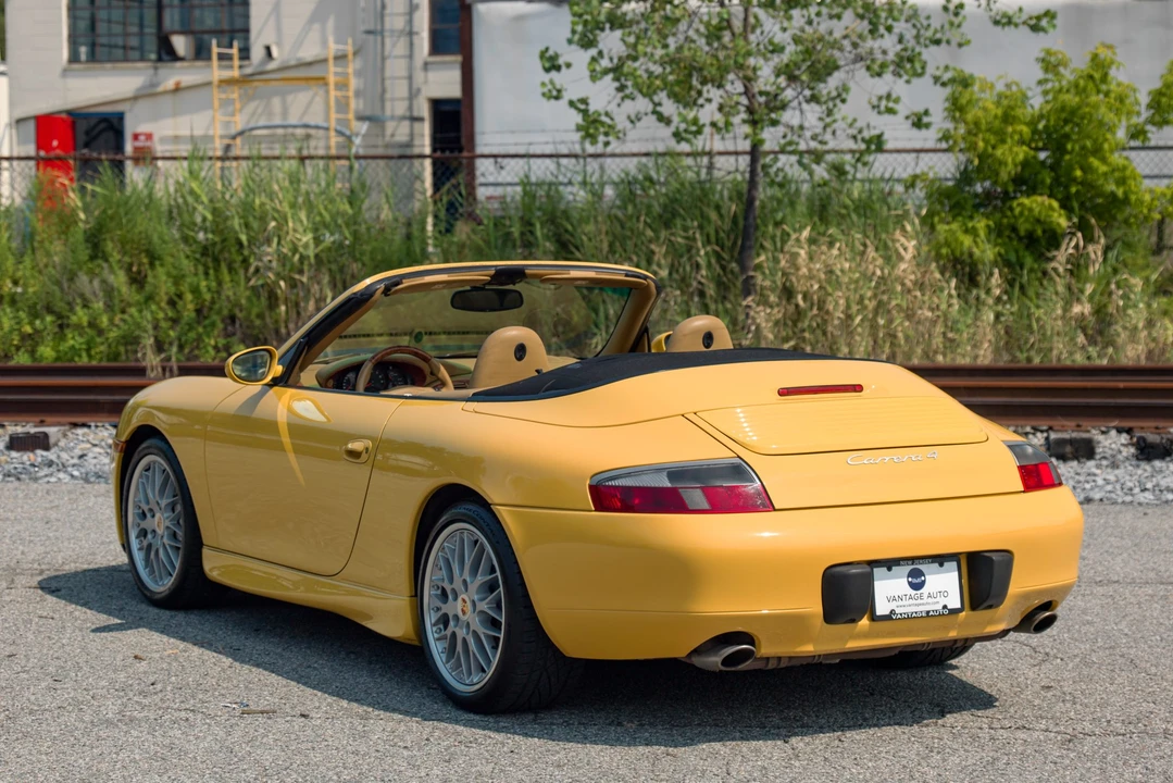 2001 Porsche 996 Carrera - Image 10 of 31