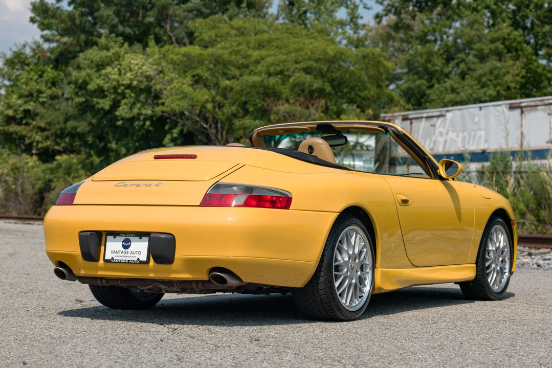 2001 Porsche 996 Carrera - Image 15 of 31
