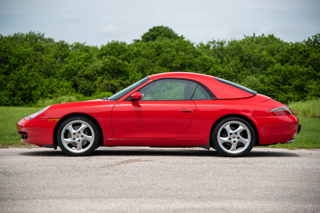 2001 Porsche 996 Carrera - Image 15 of 31