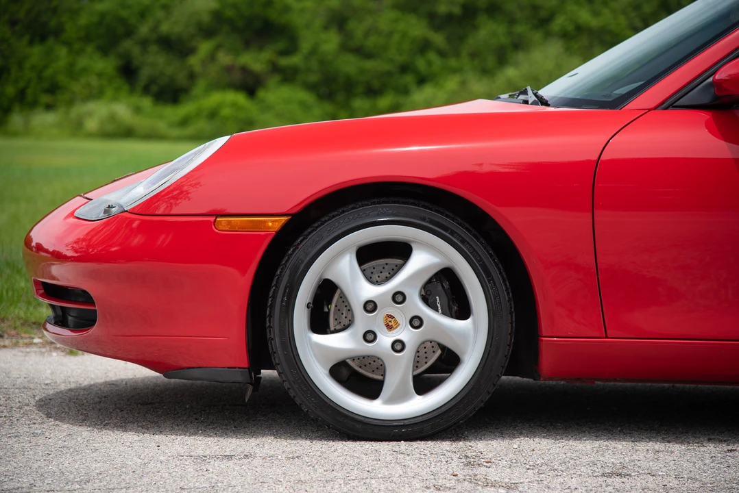 2001 Porsche 996 Carrera - Image 30 of 31