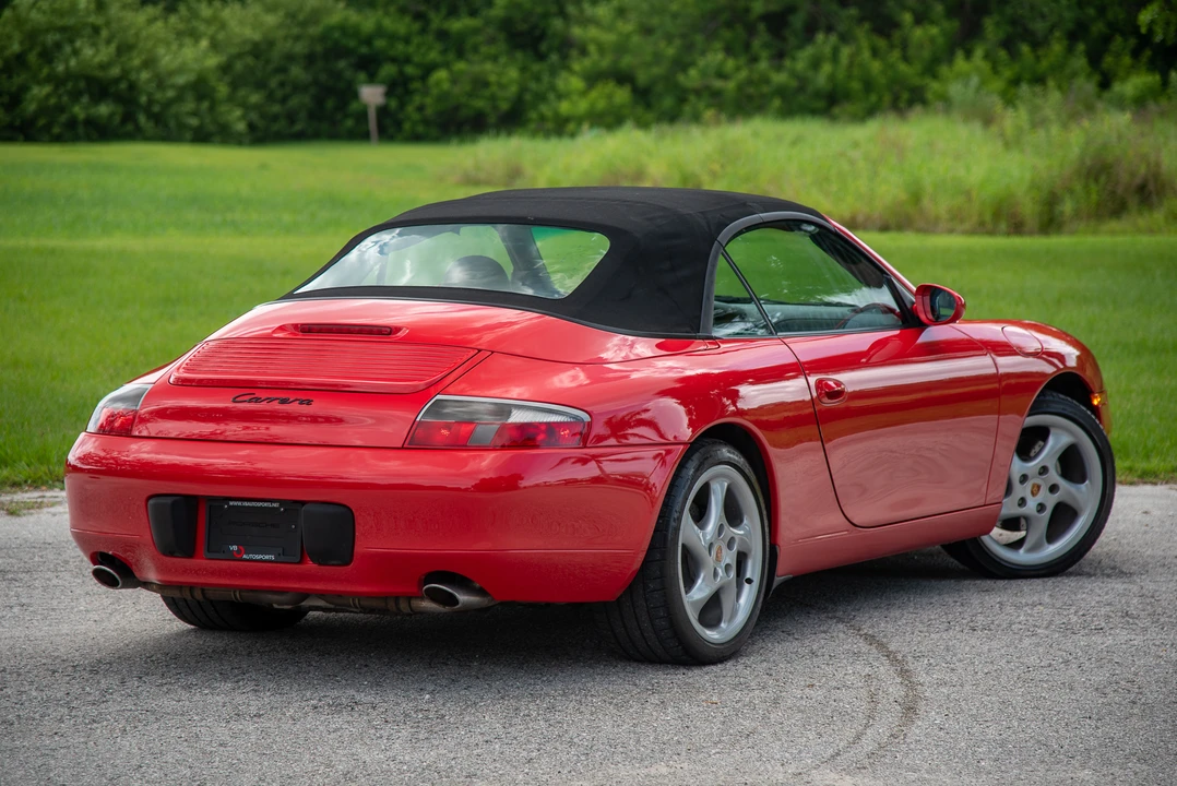 2001 Porsche 996 Carrera - Image 26 of 31