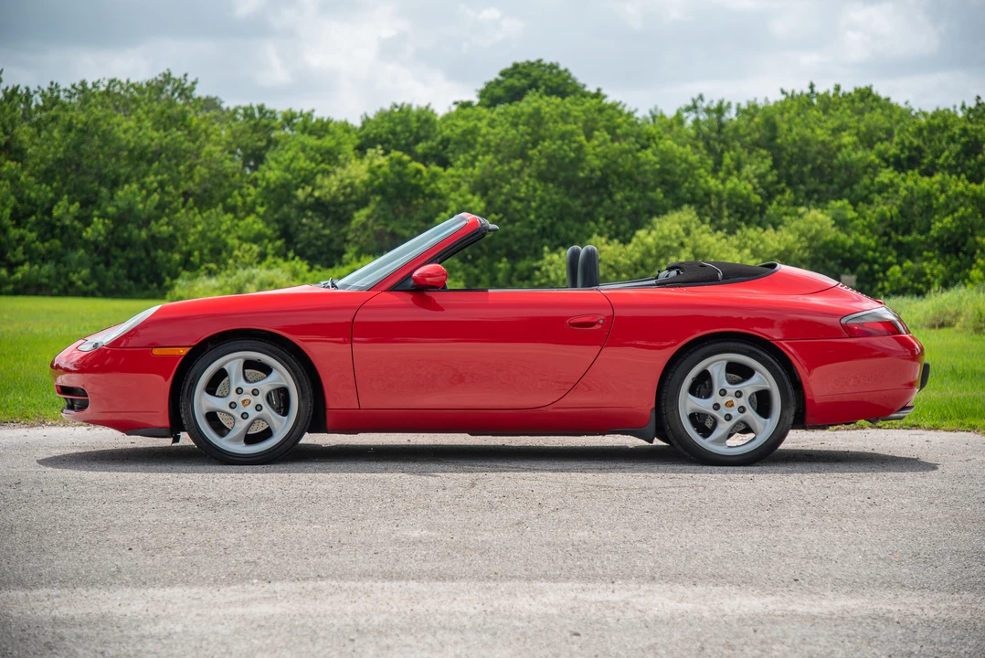 2001 Porsche 996 Carrera - Image 10 of 31