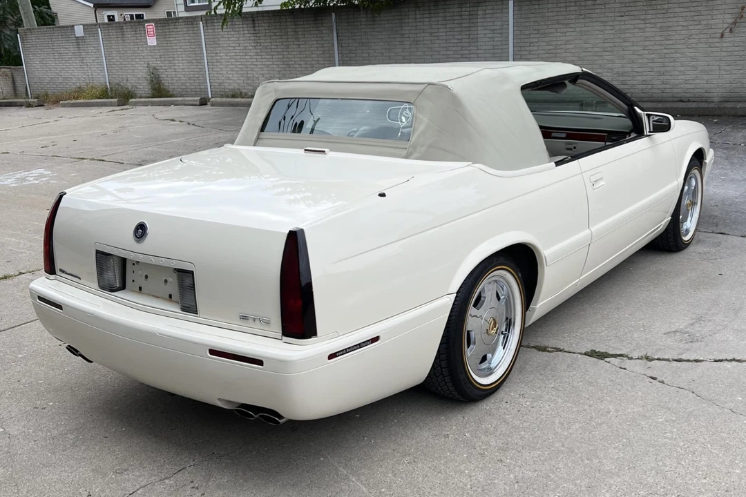 2002 Cadillac Eldorado 12th Gen - Image 6 of 31