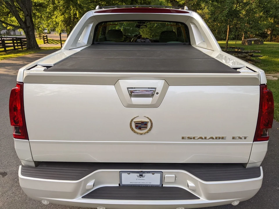 2002 Cadillac Escalade & EXT 2nd Gen - Image 31 of 31