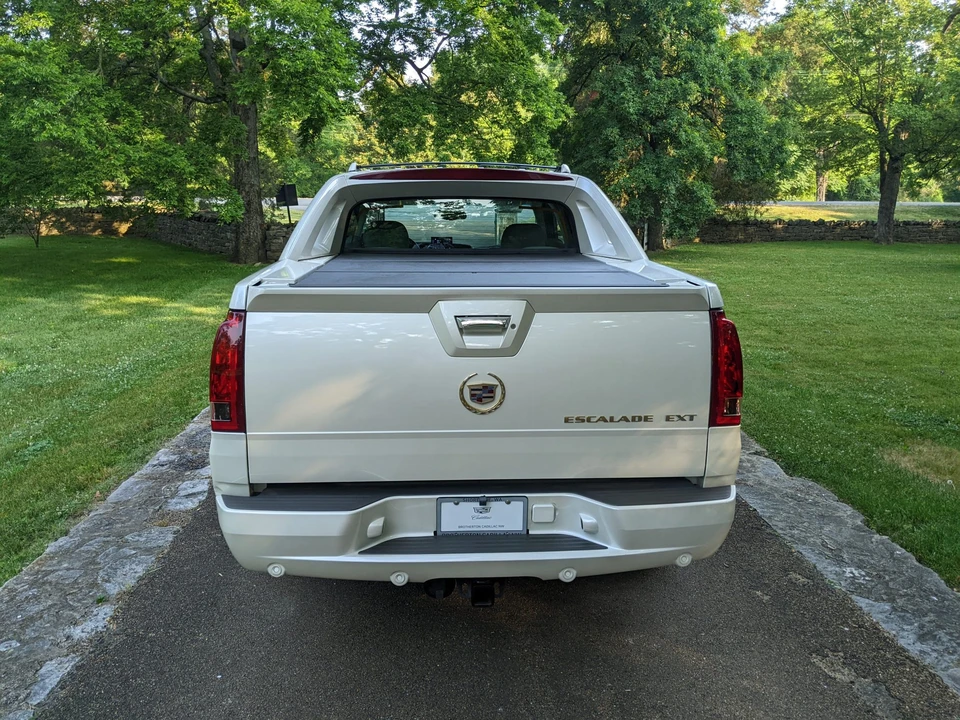 2002 Cadillac Escalade & EXT 2nd Gen - Image 30 of 31