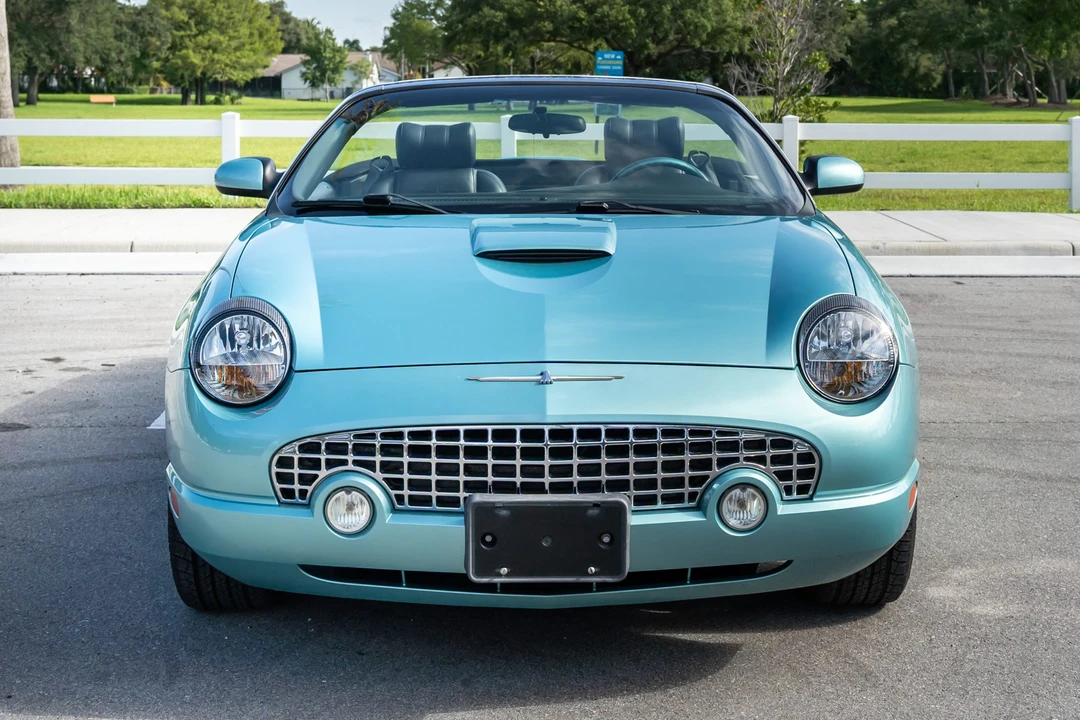 2002 Ford Thunderbird 11th Gen - Image 2 of 31