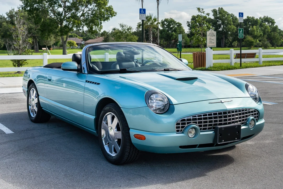 2002 Ford Thunderbird 11th Gen - Image 3 of 31