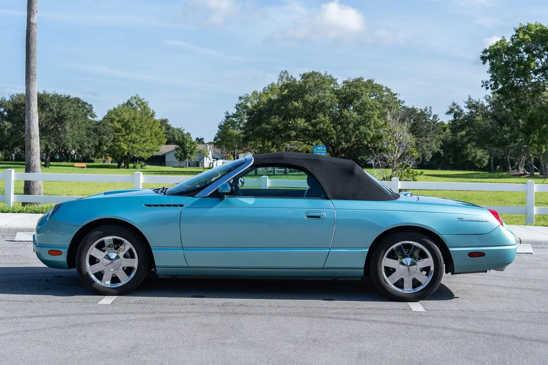 2002 Ford Thunderbird 11th Gen - Image 20 of 31