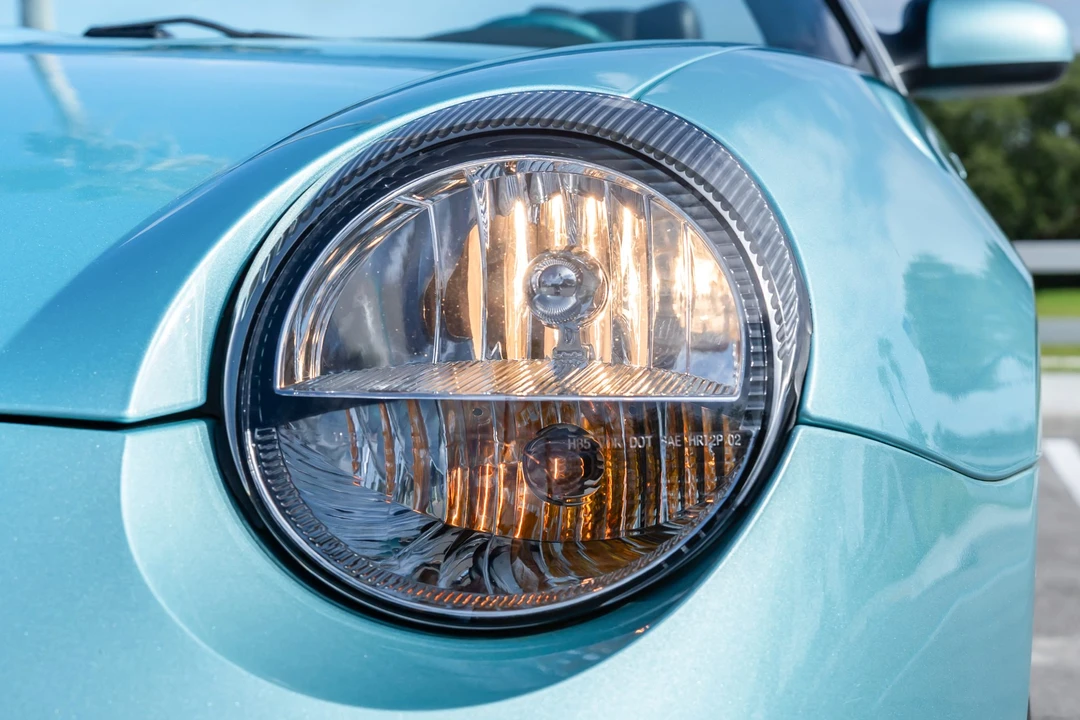 2002 Ford Thunderbird 11th Gen - Image 24 of 31