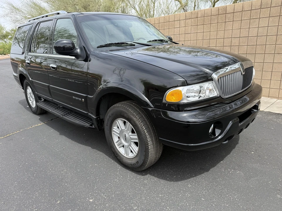 2002 Lincoln Navigator 1st Gen - Image 20 of 31
