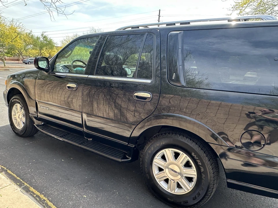 2002 Lincoln Navigator 1st Gen - Image 27 of 31