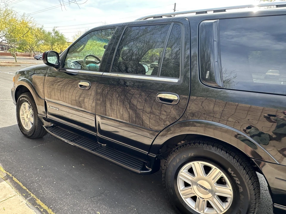 2002 Lincoln Navigator 1st Gen - Image 28 of 31
