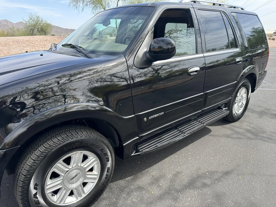 2002 Lincoln Navigator 1st Gen - Image 22 of 31