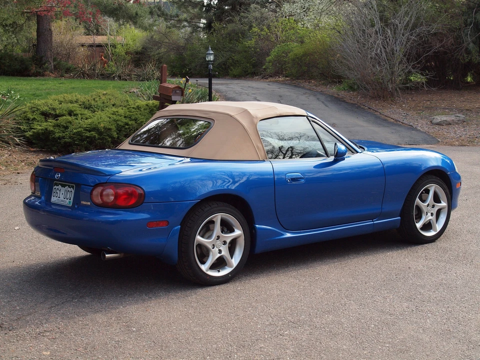 2002 Mazda NB MX-5 Miata - Image 11 of 31
