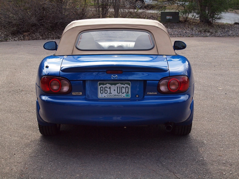 2002 Mazda NB MX-5 Miata - Image 17 of 31