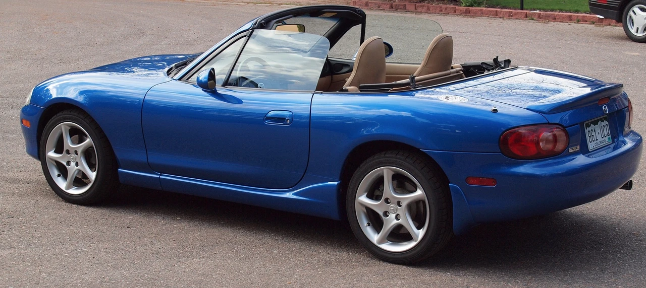 2002 Mazda NB MX-5 Miata - Image 3 of 31