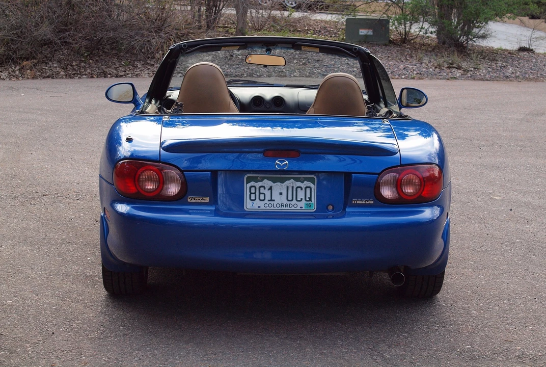 2002 Mazda NB MX-5 Miata - Image 6 of 31
