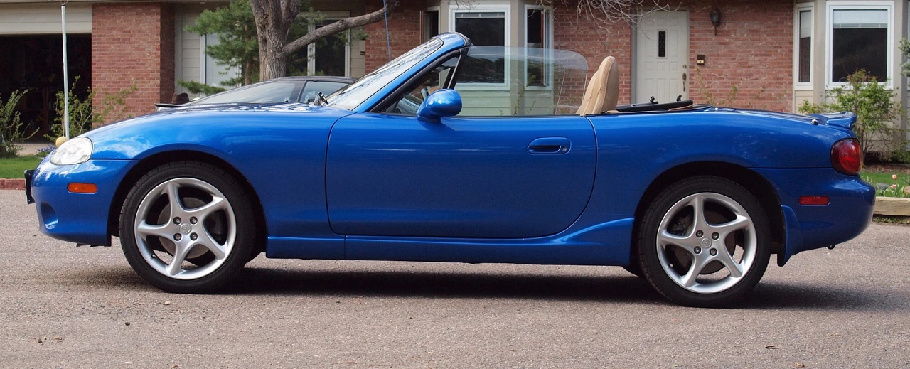 2002 Mazda NB MX-5 Miata - Image 5 of 31