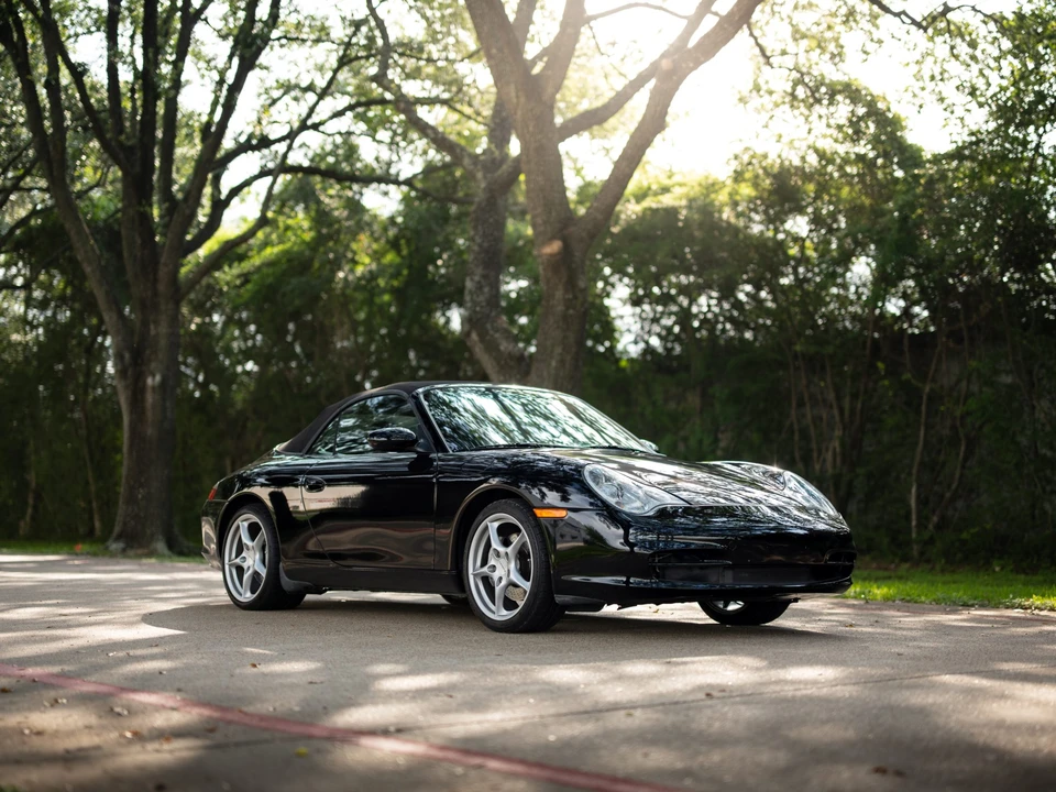 2002 Porsche 996 Carrera 4 - Image 16 of 31