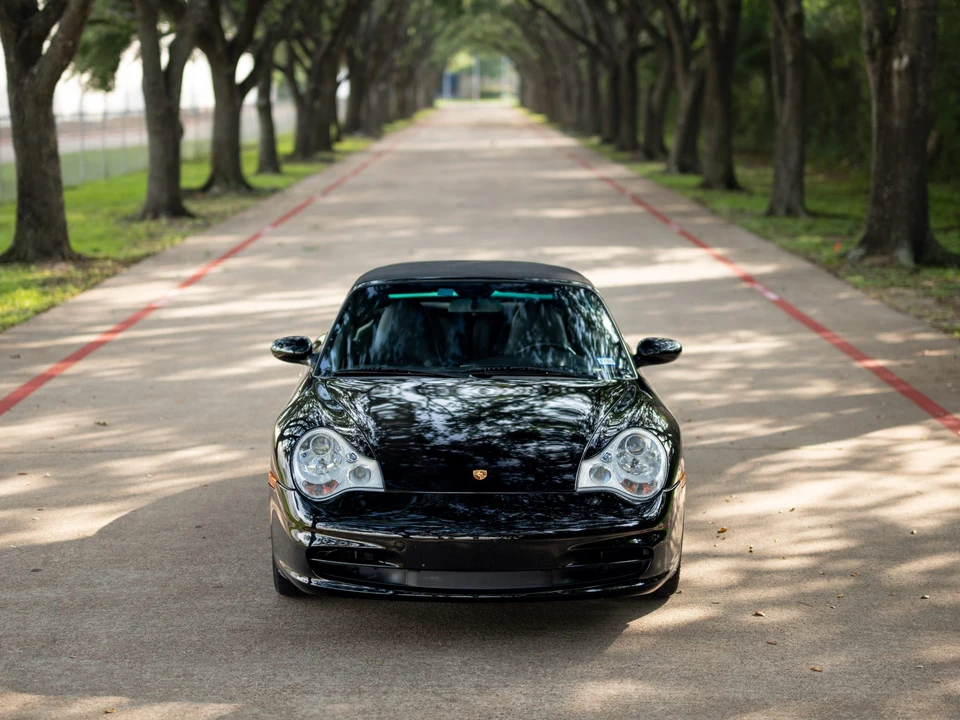 2002 Porsche 996 Carrera 4 - Image 22 of 31