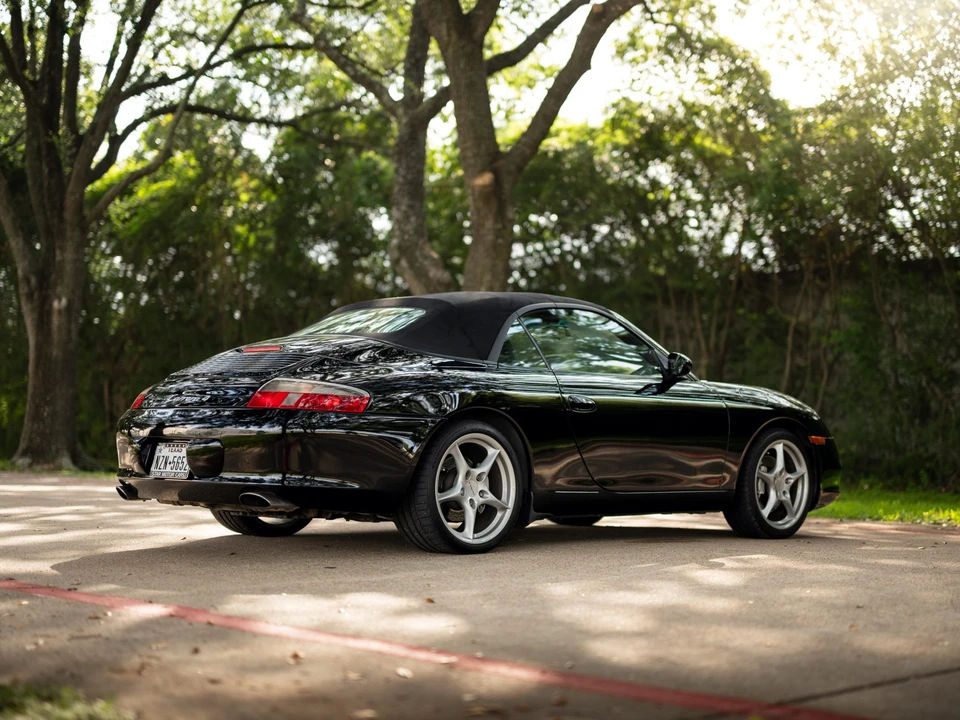 2002 Porsche 996 Carrera 4 - Image 13 of 31