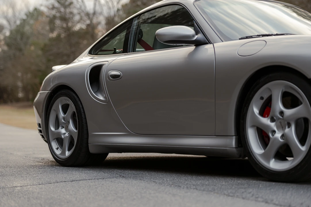 2002 Porsche 996 Turbo - Image 29 of 31
