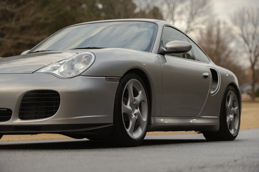 2002 Porsche 996 Turbo - Image 25 of 31