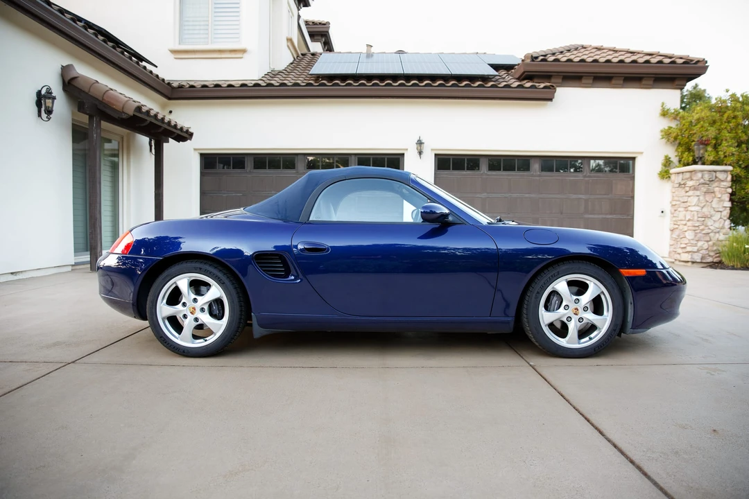 2002 Porsche 986 Boxster - Image 10 of 31
