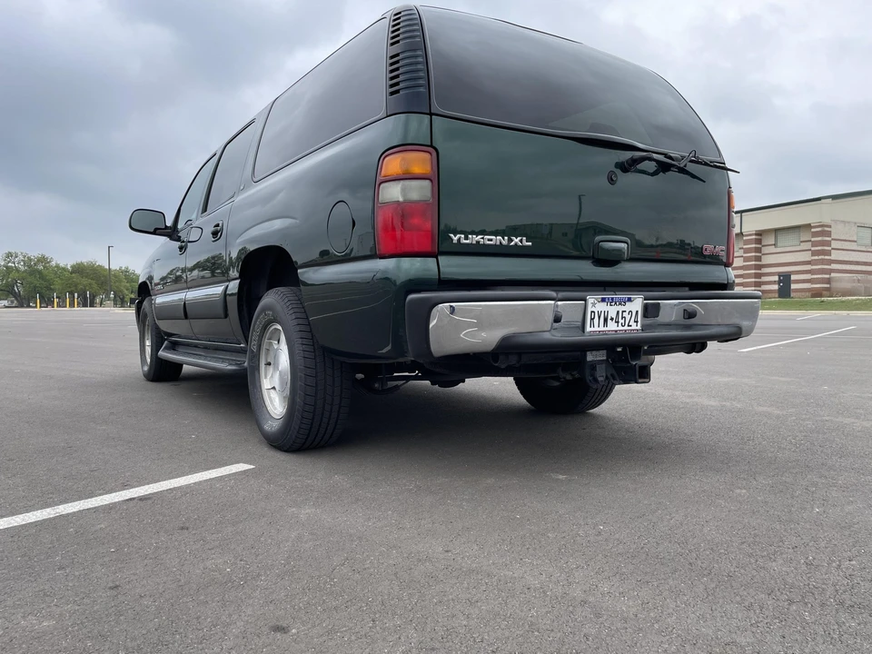 2003 GMC Yukon 2nd Gen - Image 13 of 31