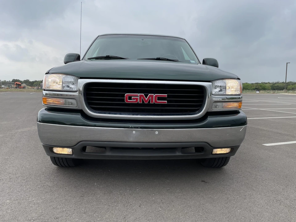 2003 GMC Yukon 2nd Gen - Image 15 of 31