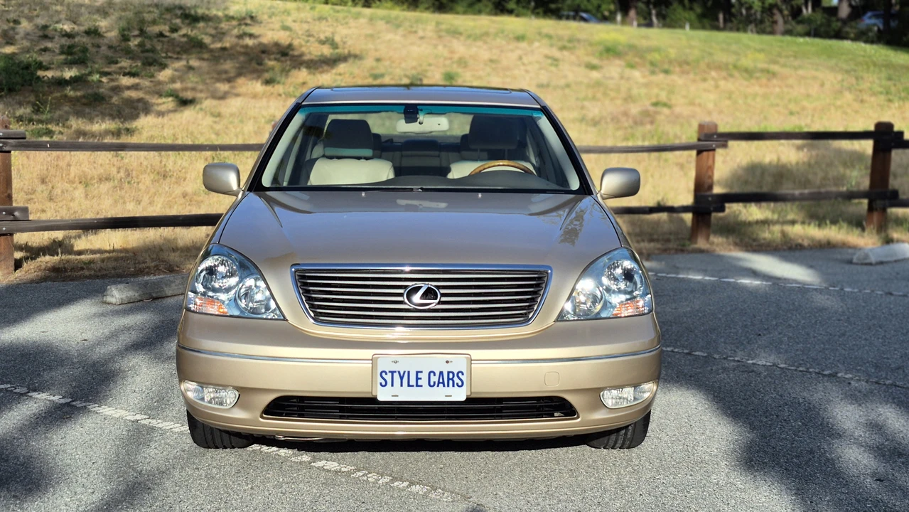 2003 Lexus LS 3rd Gen - Image 8 of 31