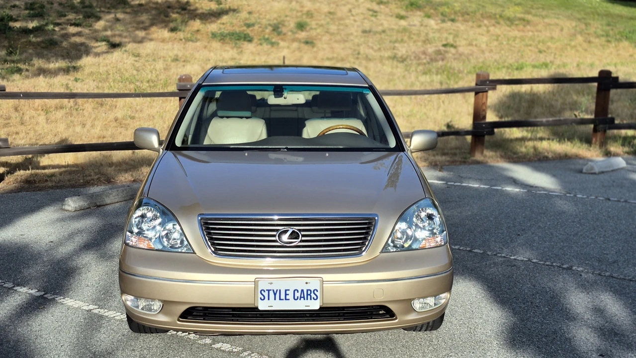 2003 Lexus LS 3rd Gen - Image 7 of 31