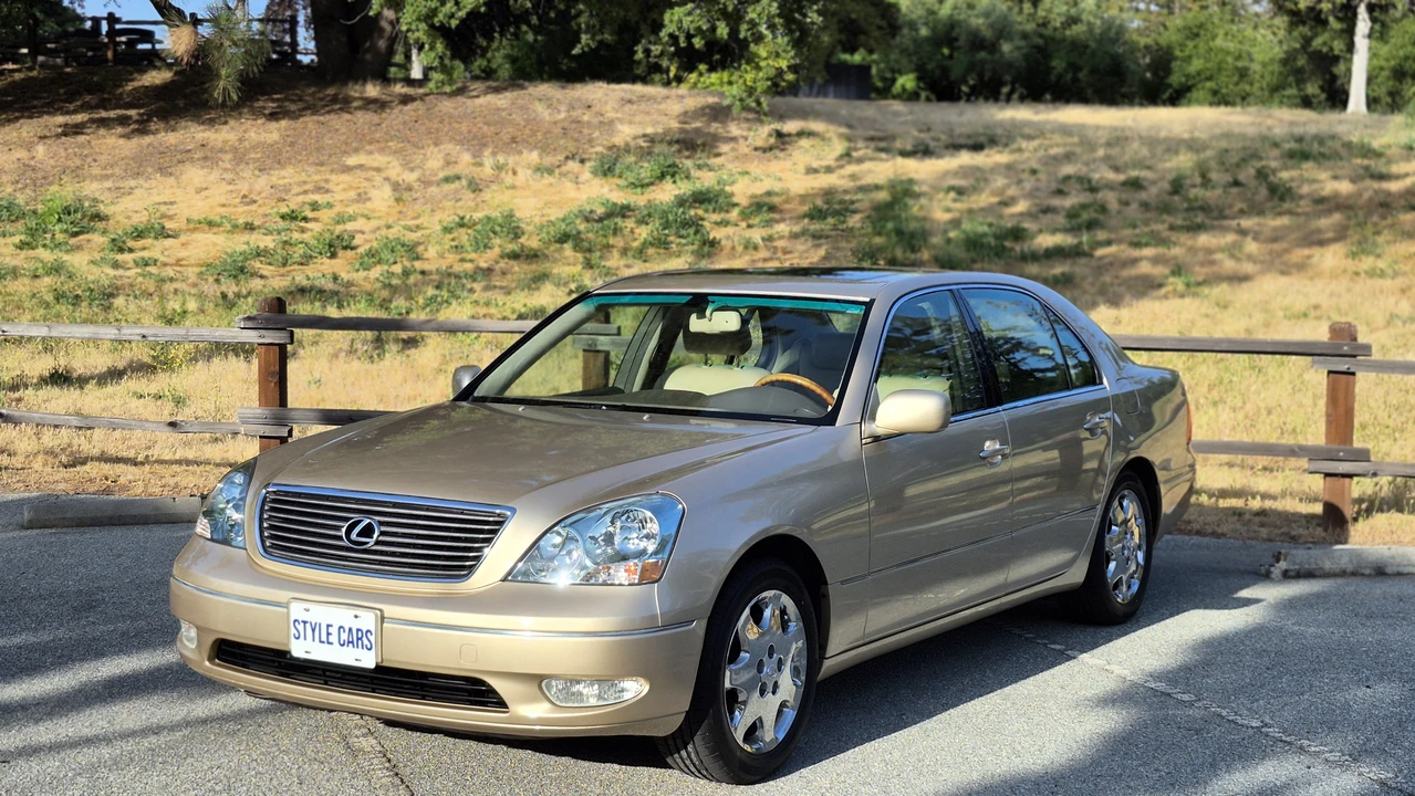 2003 Lexus LS 3rd Gen - Image 4 of 31