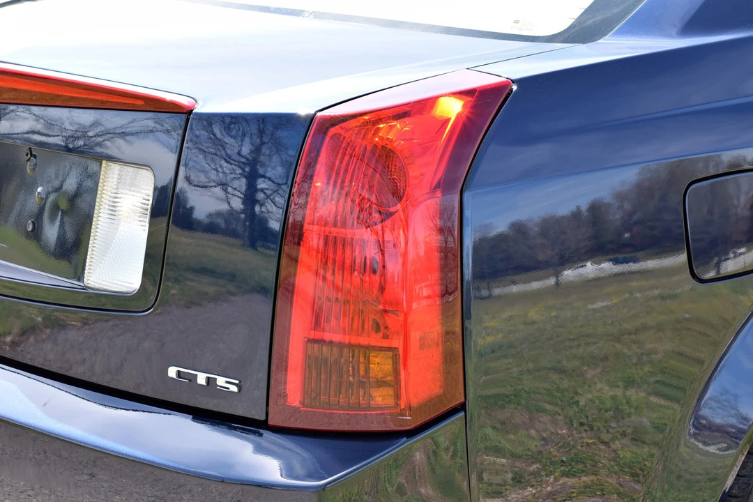 2004 Cadillac CTS 1st Gen - Image 24 of 31