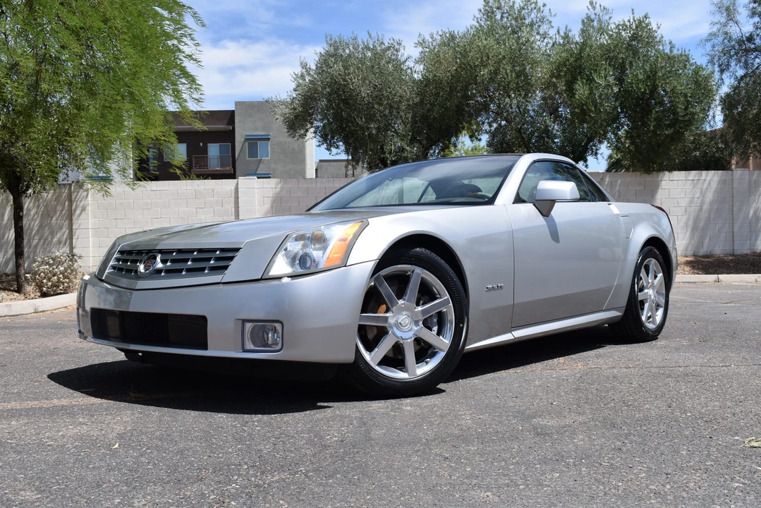 2004 Cadillac XLR - Image 21 of 31