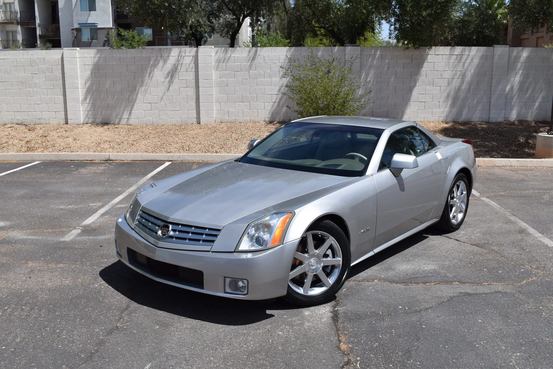 2004 Cadillac XLR - Image 20 of 31