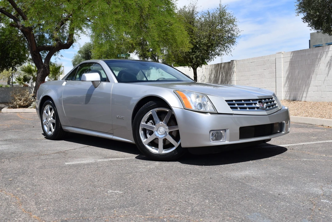 2004 Cadillac XLR - Image 17 of 31