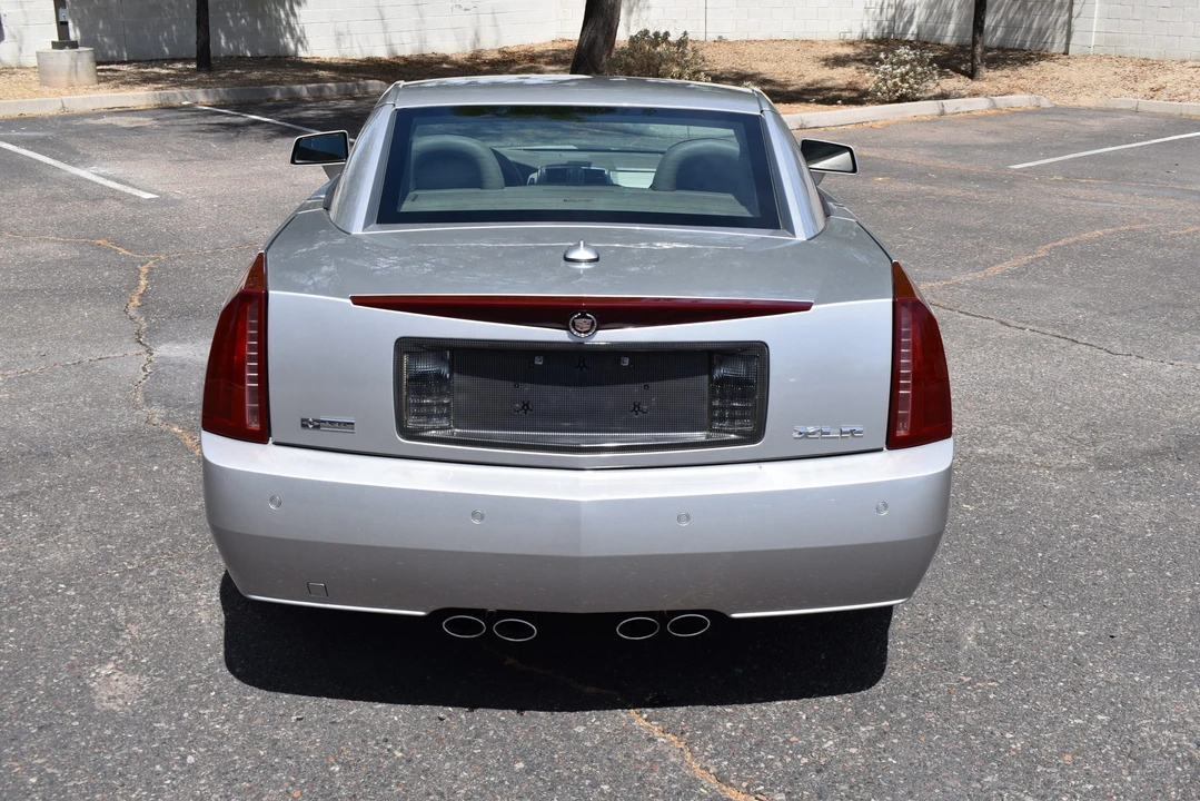 2004 Cadillac XLR - Image 9 of 31