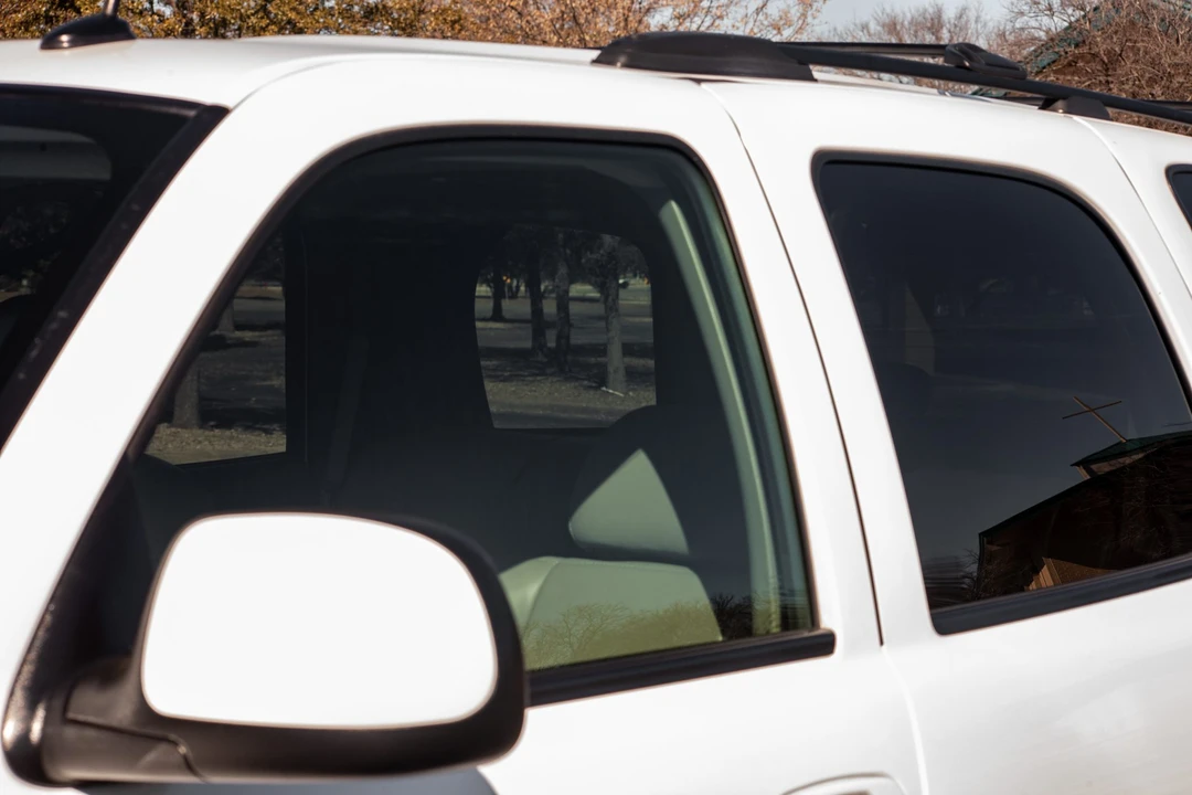 2004 GMC Yukon 2nd Gen - Image 28 of 31