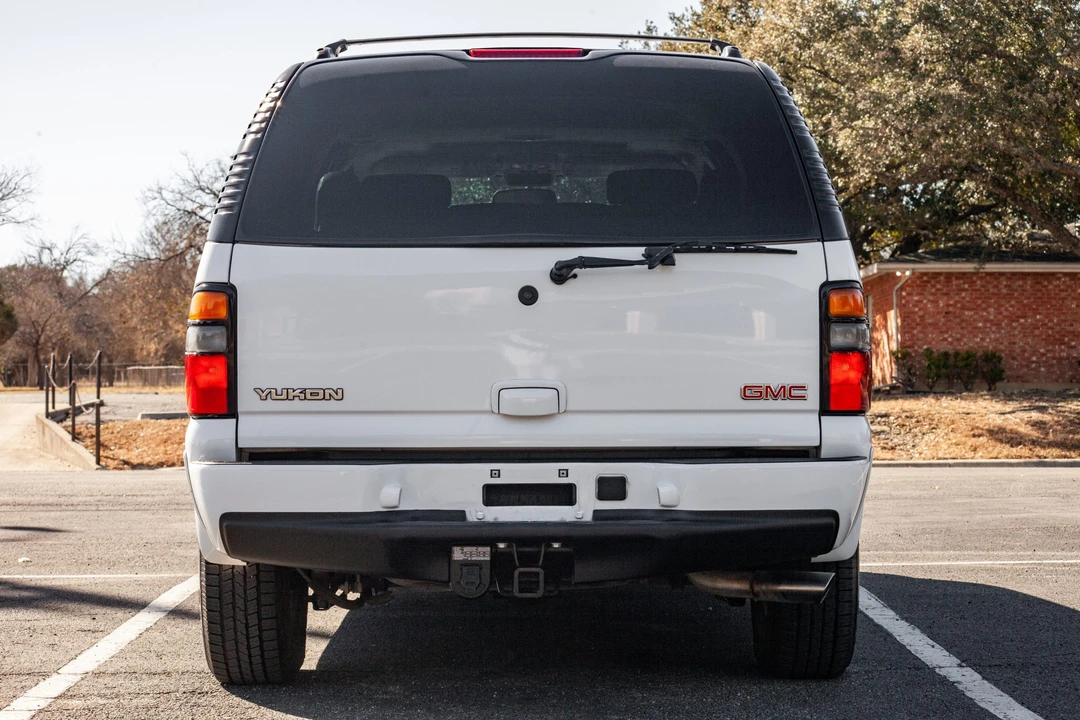 2004 GMC Yukon 2nd Gen - Image 7 of 31