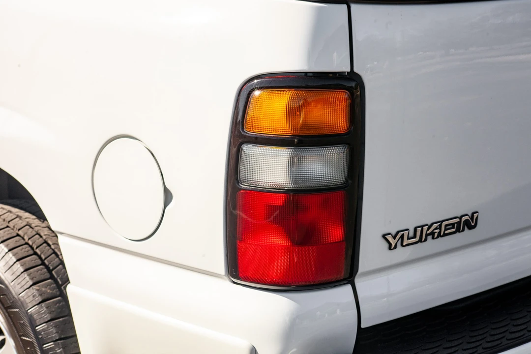 2004 GMC Yukon 2nd Gen - Image 25 of 31