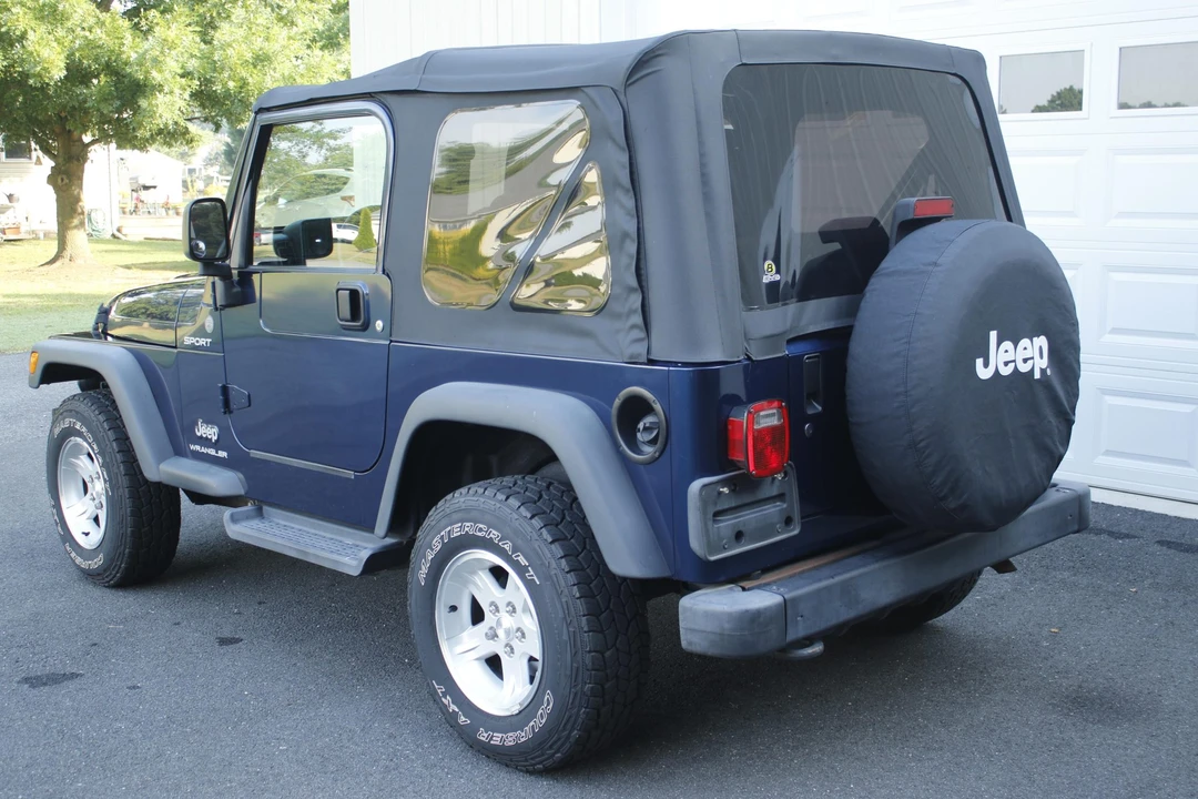 2004 Jeep TJ Wrangler - Image 21 of 31