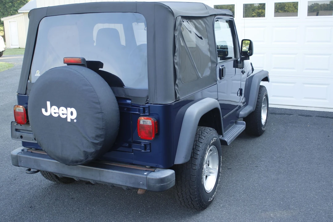 2004 Jeep TJ Wrangler - Image 28 of 31