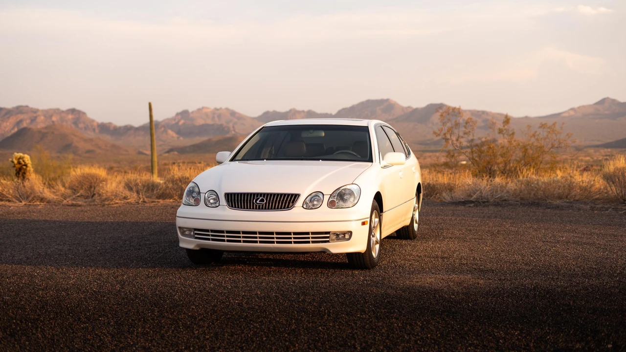 2004 Lexus GS 3rd Gen - Image 12 of 31
