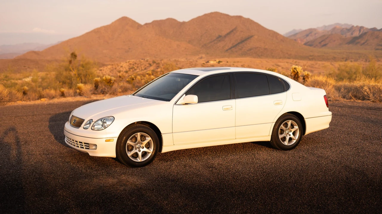 2004 Lexus GS 3rd Gen - Image 3 of 31
