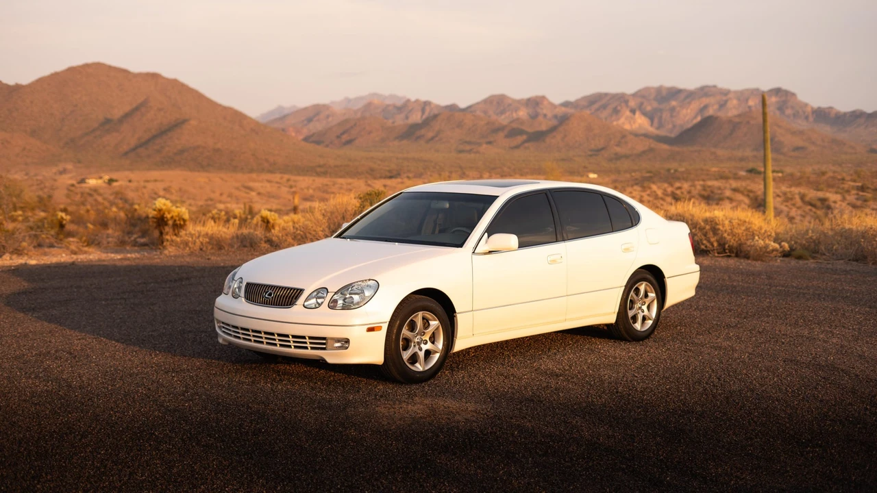 2004 Lexus GS 3rd Gen - Image 5 of 31