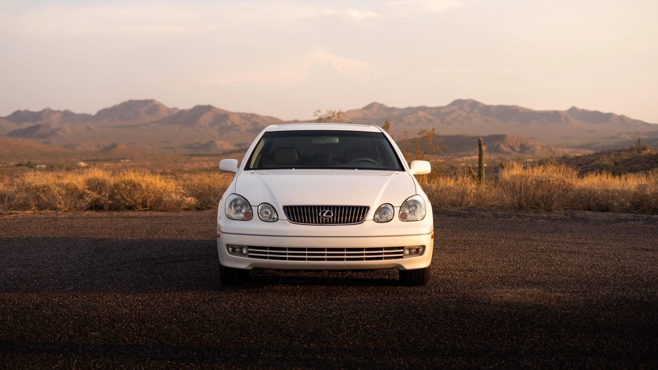 2004 Lexus GS 3rd Gen - Image 21 of 31