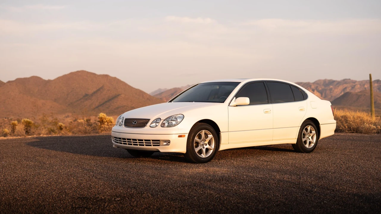 2004 Lexus GS 3rd Gen - Image 4 of 31