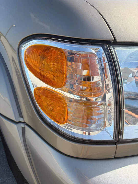 2004 Toyota Sequoia 1st Gen - Image 16 of 31