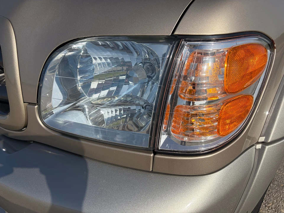 2004 Toyota Sequoia 1st Gen - Image 20 of 31